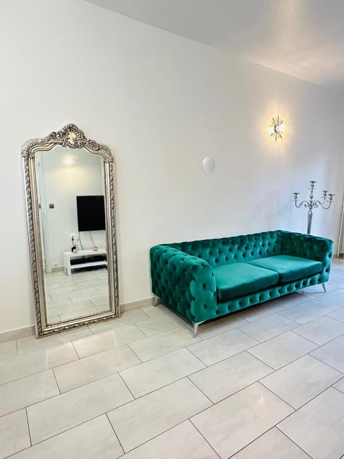 Jabeen'S House Bedroom 2 Безон Екстериор снимка