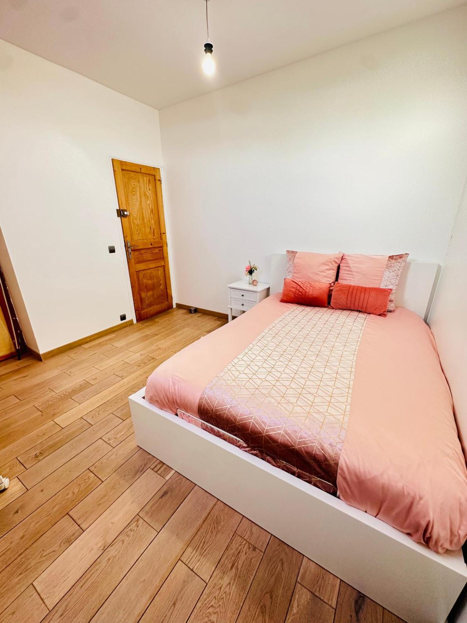 Jabeen'S House Bedroom 2 Безон Екстериор снимка